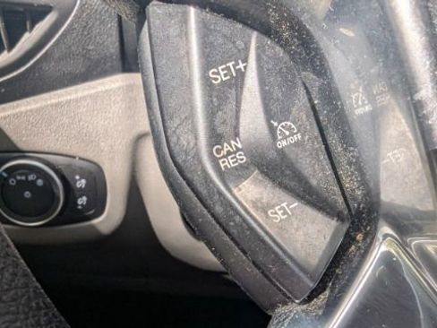 Used 2020 Ford Transit Connect XLT image 27