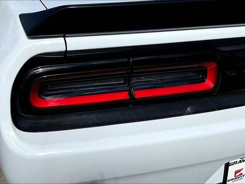 Used 2022 Dodge Challenger SRT Hellcat w/ Plus Package RWD image 22