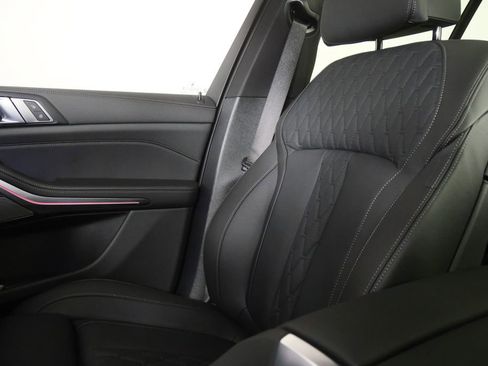 Used 2026 BMW X5 M60i image 29