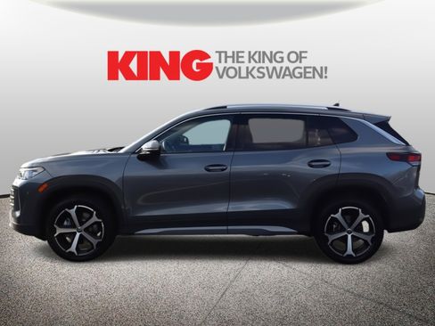 New 2026 Volkswagen Tiguan SE image 7