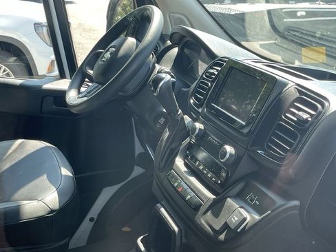 Used 2025 RAM ProMaster 2500 w/ Convenience Group FWD image 10