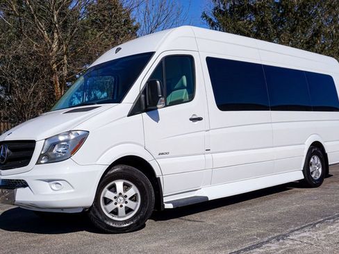 Used 2015 Mercedes-Benz Sprinter 2500 image 87