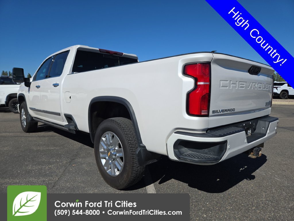 Used 2024 Chevrolet Silverado 3500 High Country w/ High Country Premium Package AWD/4WD image 11