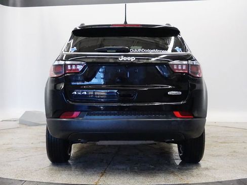 Used 2023 Jeep Compass Latitude image 4