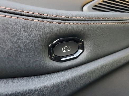 New 2026 Jeep Cherokee Limited image 18