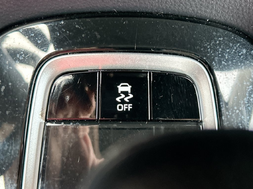 Used 2026 Toyota Corolla LE FWD image 32