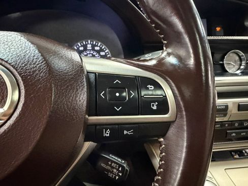 Used 2016 Lexus ES 350 w/ Luxury Package w/Wood Trim FWD image 39