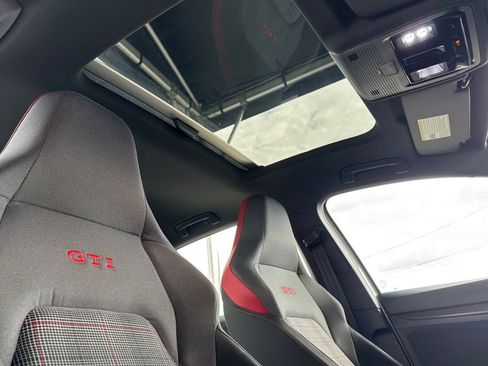Used 2024 Volkswagen GTI SE image 15