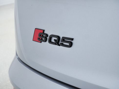 Used 2023 Audi SQ5 Premium Plus w/ Premium Plus Package AWD/4WD image 6