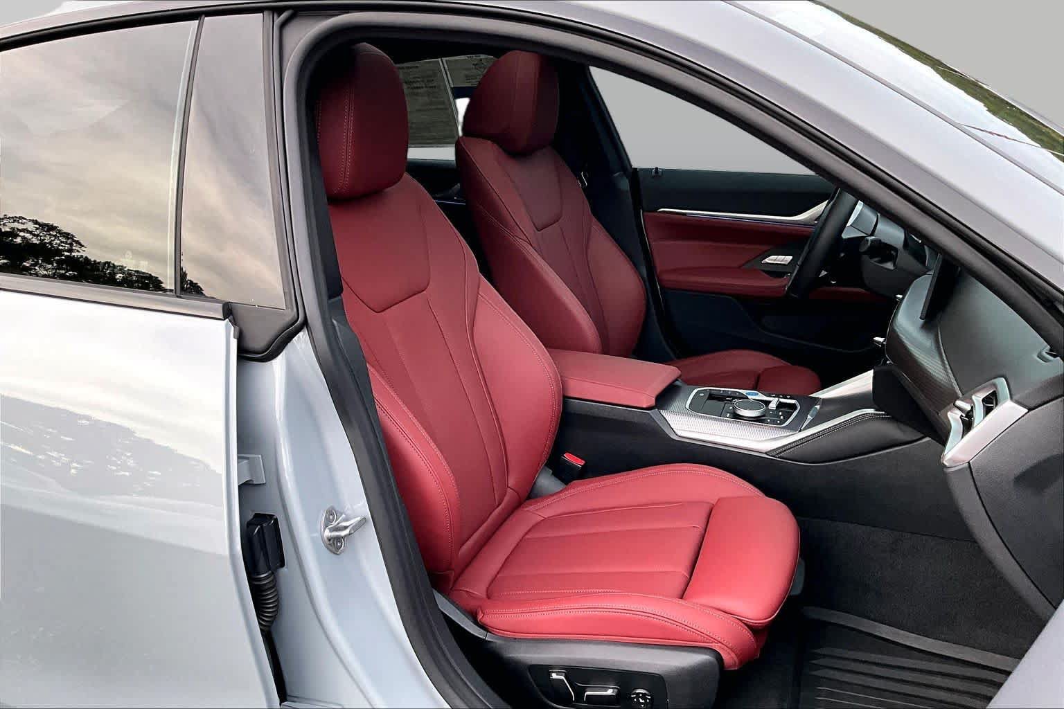 Used 2025 BMW i4 eDrive40 w/ M Sport Package RWD image 8