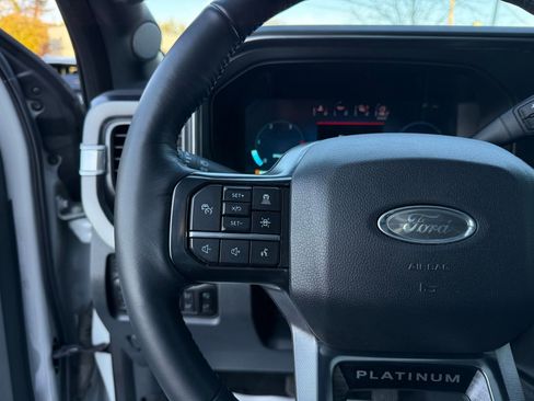 Used 2025 Ford F250 Platinum image 62