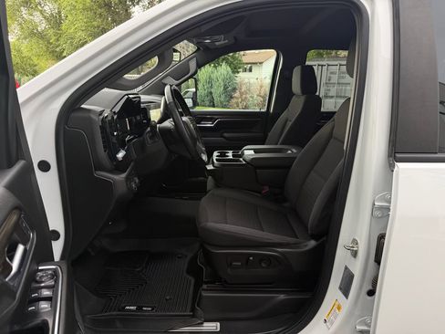 Used 2024 Chevrolet Silverado 2500 LT w/ Convenience Package AWD/4WD image 20