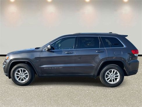 Used 2018 Jeep Grand Cherokee Laredo image 8