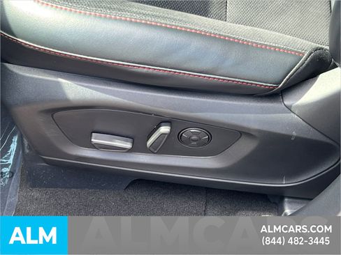 Used 2025 Ford Explorer ST image 12