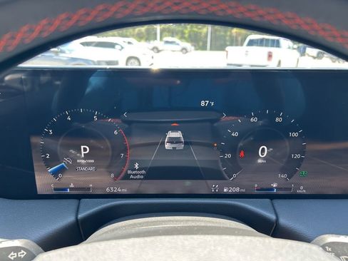Certified 2025 Nissan Armada PRO-4X AWD/4WD image 18