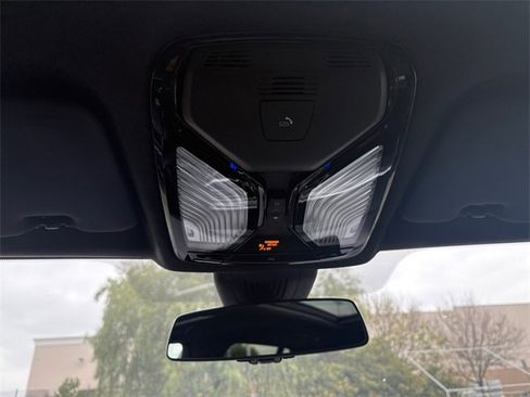 Used 2019 BMW X5 xDrive50i w/ Parking Assistance Package image 19