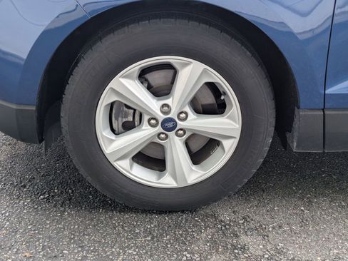 Used 2022 Ford Edge SE AWD/4WD image 9