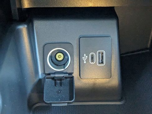 New 2025 Ford Explorer Active w/ Active Comfort Package image 25