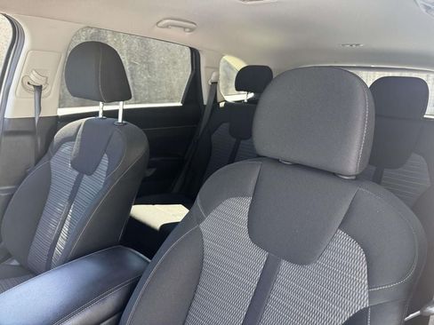 Used 2023 Kia Sorento LX AWD/4WD image 20