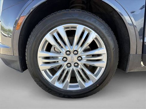 Used 2018 Cadillac XT5 Premium Luxury FWD image 28