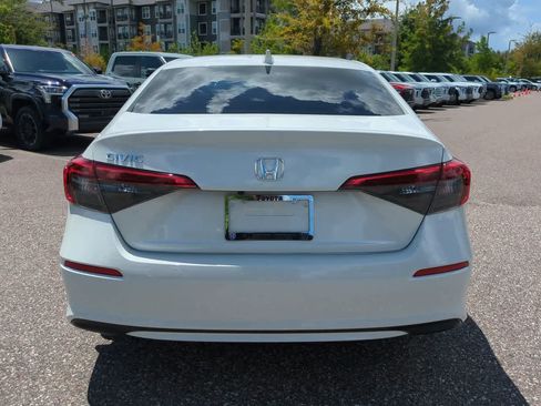 Used 2023 Honda Civic EX image 5