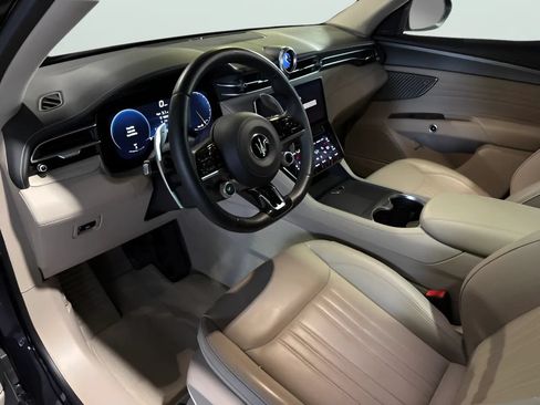 Used 2023 Maserati Grecale GT AWD/4WD image 11