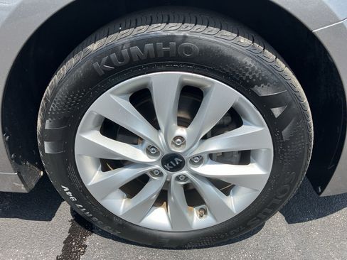 Used 2016 Kia Optima EX w/ Premium Package FWD image 10