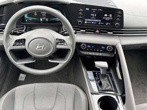 New 2026 Hyundai Elantra Blue image 22