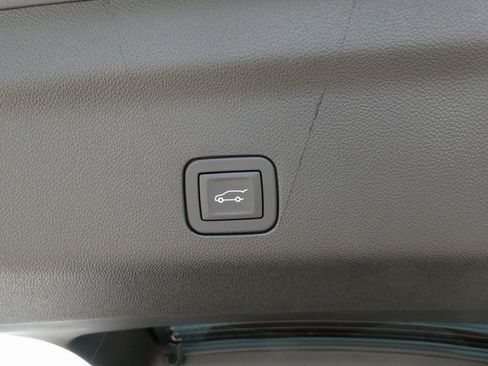 New 2026 Chevrolet Tahoe High Country AWD/4WD image 17