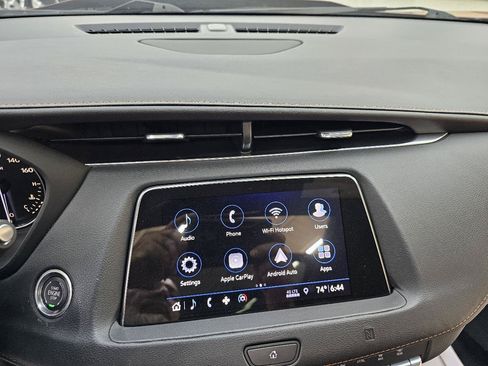 Used 2019 Cadillac XT4 Sport w/ Cold Weather Package FWD image 31