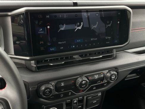 Used 2024 Jeep Wrangler Unlimited Rubicon image 18