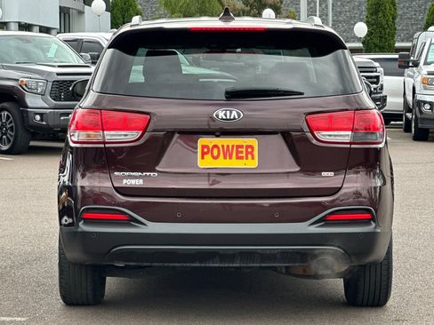 Used 2016 Kia Sorento AWD w/ LX Convenience Package image 5