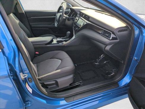 Used 2019 Toyota Camry LE image 20