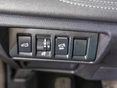 Used 2023 Subaru Outback Limited image 36