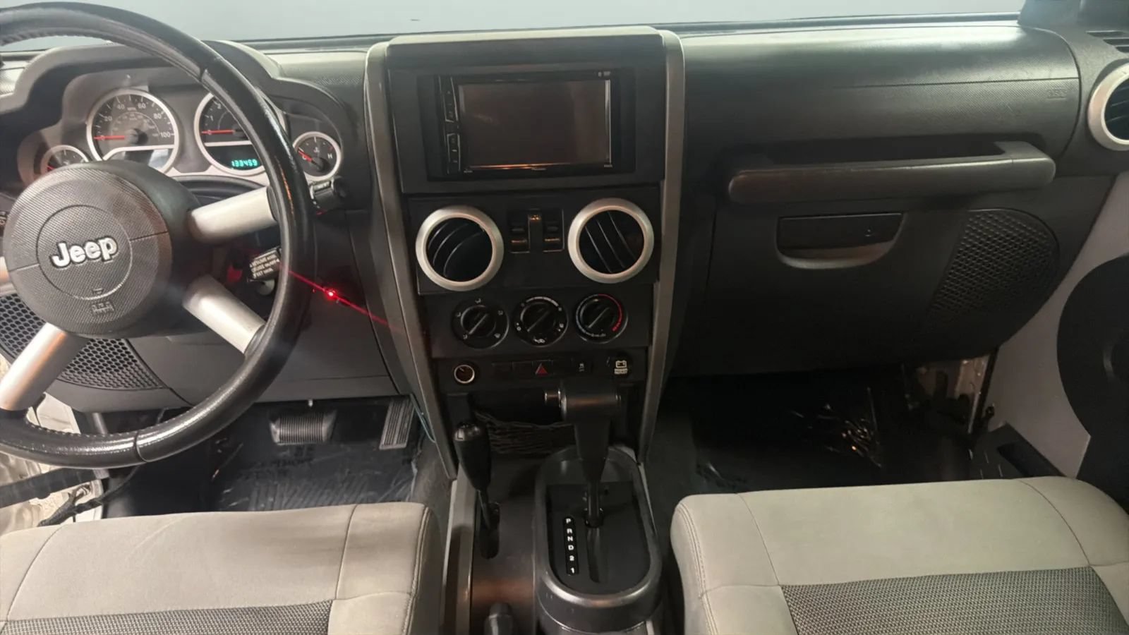 Used 2010 Jeep Wrangler Sahara w/ Dual Top Group AWD/4WD image 15