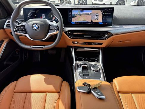 Used 2025 BMW 330i xDrive Sedan AWD/4WD image 29