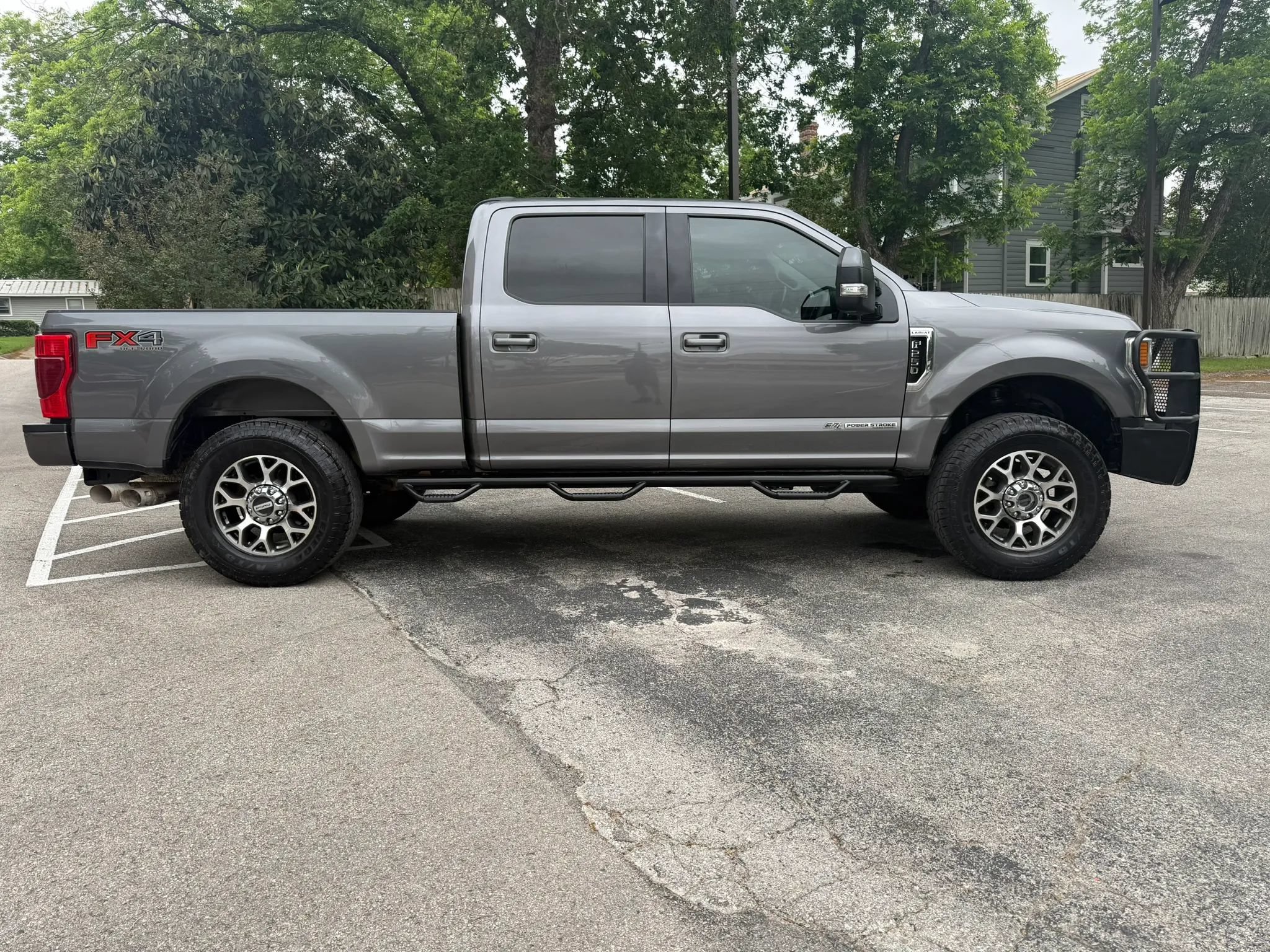 Used 2021 Ford F250 Lariat w/ FX4 Off-Road Package AWD/4WD image 4