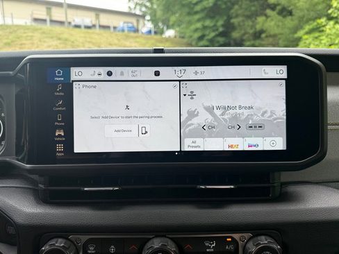 New 2025 Jeep Gladiator Sport image 23