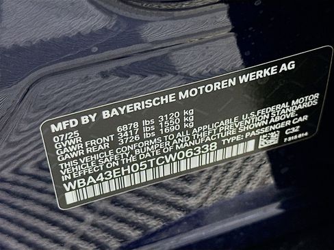 New 2026 BMW 750e xDrive w/ Executive Package image 24