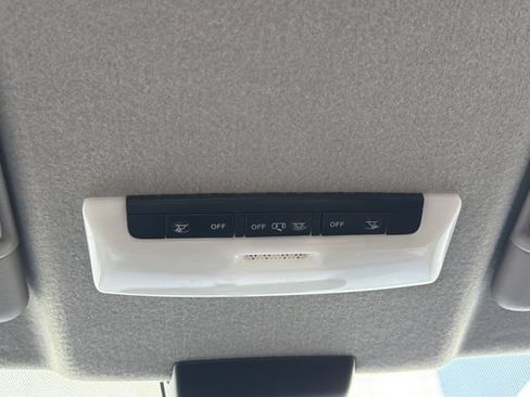 Used 2024 Nissan Kicks S FWD image 21