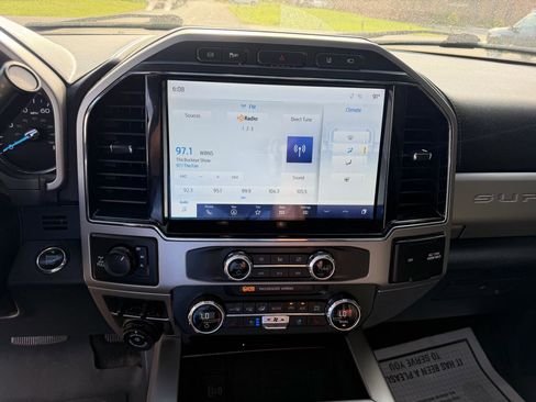 Used 2022 Ford F350 Lariat w/ Lariat Ultimate Package AWD/4WD image 8