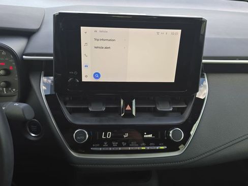 Used 2024 Toyota Corolla SE image 19