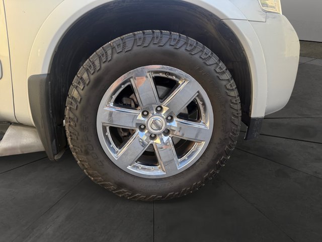 Used 2014 Nissan Armada Platinum w/ 2nd Row Captain Seat Package AWD/4WD image 9
