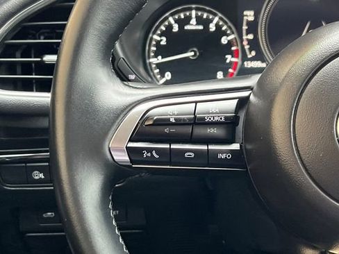 Used 2025 MAZDA MAZDA3 s image 25