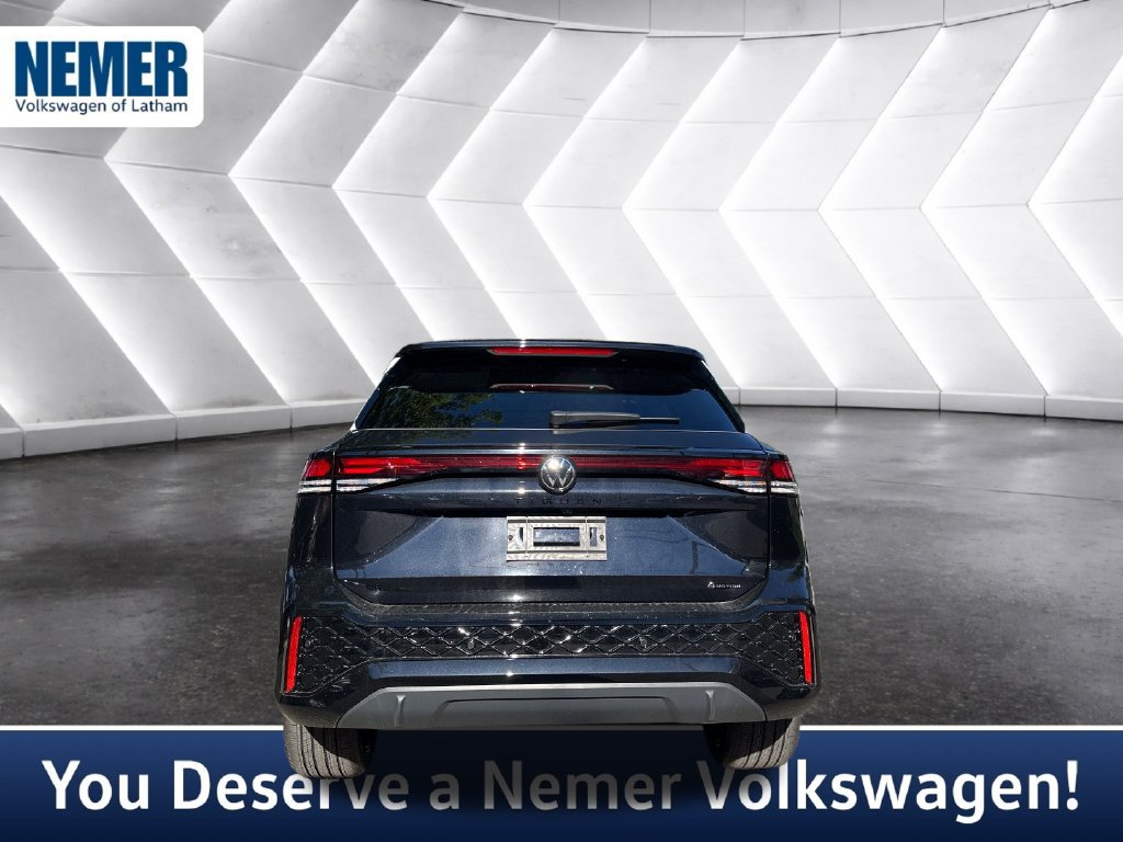 New 2026 Volkswagen Tiguan SE R-Line AWD/4WD image 3