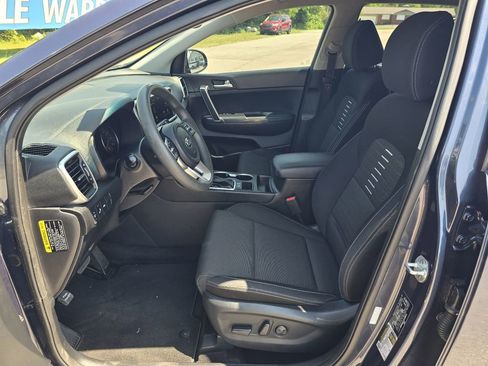 Used 2022 Kia Sportage LX w/ LX FWD Value Edition Package image 12