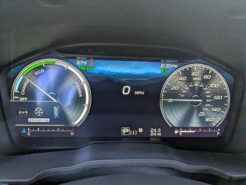 Used 2025 Subaru Forester Limited image 11