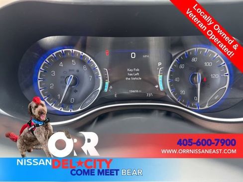 Used 2017 Chrysler Pacifica Touring-L Plus FWD image 4