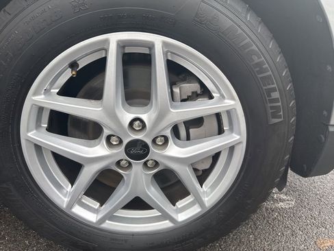 Used 2024 Ford Edge SEL image 22