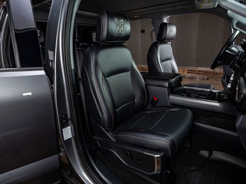 Used 2024 Ford F250 Lariat w/ Lariat Ultimate Package image 30